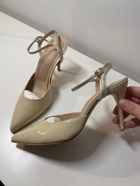Ivory Patent Leather Slingback Stiletto Heels